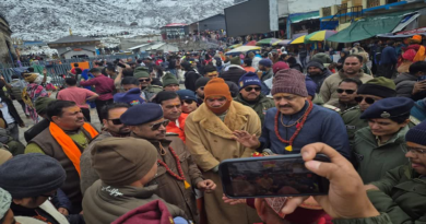 गढ़वाल आयुक्त व आईजी ने बाबा केदार के दर्शन के लिए लागू टोकन व्यवस्था की समीक्षा की