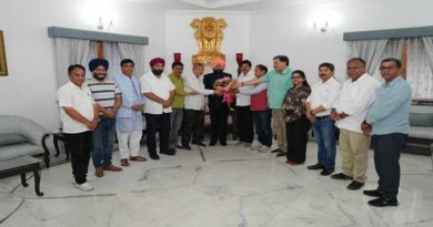 प्रदेश कांग्रेस अध्यक्ष गणेश गोदियाल के नेतृत्व में कांग्रेस नेताओं ने राज्यपाल को सौंपा ज्ञापन प्रदेश कांग्रेस अध्यक्ष गणेश गोदियाल के नेतृत्व में कांग्रेस नेताओं ने राज्यपाल को सौंपा ज्ञापन