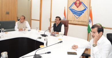 मुख्य सचिव ने सचिवालय में जिलाधिकारियों के साथ वीडियो कॉन्फ्रेंसिंग के माध्यम से बैठक ली मुख्य सचिव ने सचिवालय में जिलाधिकारियों के साथ वीडियो कॉन्फ्रेंसिंग के माध्यम से बैठक ली