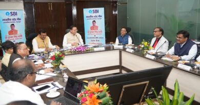 मुख्यमंत्री पुष्कर सिंह धामी ने सचिवालय में राज्य स्तरीय बैंकर्स समिति की बैठक की