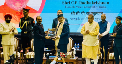 उपराष्ट्रपति सीपी राधाकृष्णन एलबीएस अकादमी पहुंचे उपराष्ट्रपति सीपी राधाकृष्णन एलबीएस अकादमी पहुंचे