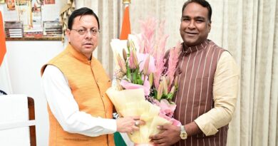 मुख्यमंत्री पुष्कर सिंह धामी से भाजपा देहरादून महानगर के अध्यक्ष सिद्धार्थ अग्रवाल ने शिष्टाचार भेंट की मुख्यमंत्री पुष्कर सिंह धामी से भाजपा देहरादून महानगर के अध्यक्ष सिद्धार्थ अग्रवाल ने शिष्टाचार भेंट की