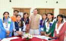 राजकीय विद्यालयों के 10वीं-12वीं के विद्यार्थियों को टैबलेट के लिए धामी सरकार ने धनराशि देने का लिया फैसला