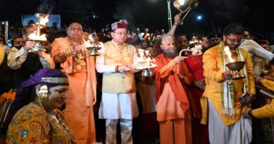 प्रधानमंत्री नरेंद्र मोदी के जन्मदिन के अवसर पर यमुना तट पर भव्य दीपोत्सव का आयोजन प्रधानमंत्री नरेंद्र मोदी के जन्मदिन के अवसर पर यमुना तट पर भव्य दीपोत्सव का आयोजन